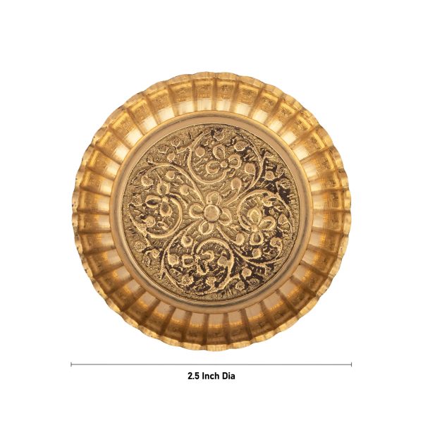 Small Brass Plate - 2.5 Inches | Pheldar Design Brass Thali  Pooja Plate for Home  35 Gms Approx Online Sale